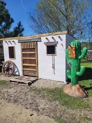 Caravane Du Far West Bouglon