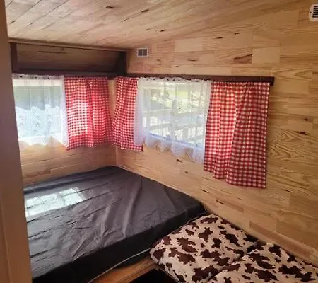 Kamp alanı Caravane Du Far West Bouglon